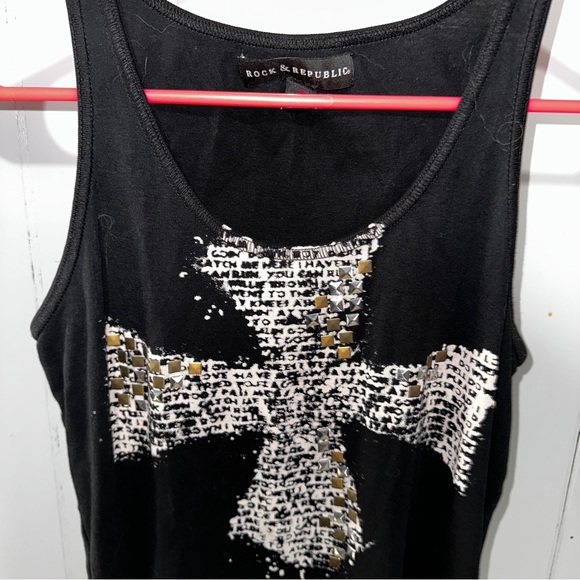 Rock & Republic Cross Tank - Picture 1 of 3